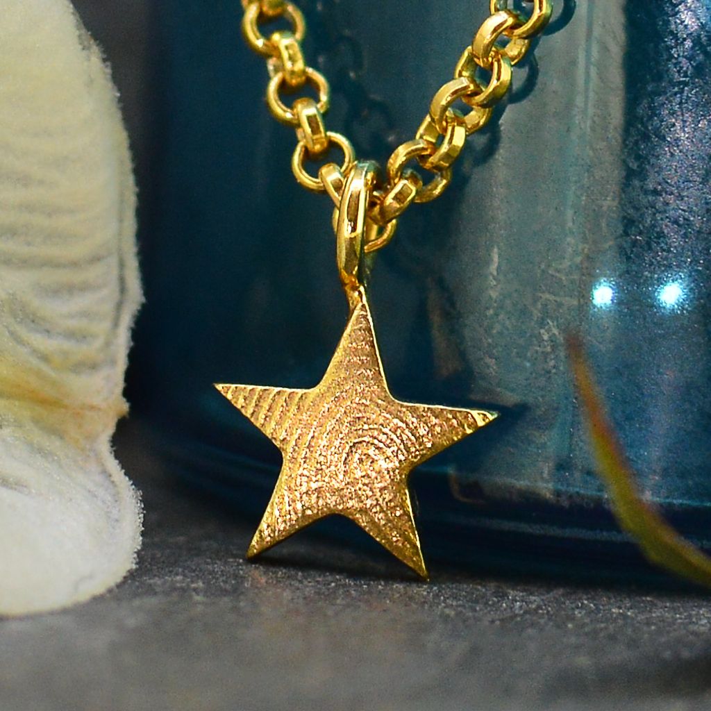 Gold Dainty Star Fingerprint Necklace in solid 18ct gold | Displayed on an 18ct gold belcher or rolo chain | Custom engraving on reverse | Personalised Necklace | Sophia Alexander Fingerprint Jewellery | Handmade in Suffolk UK
