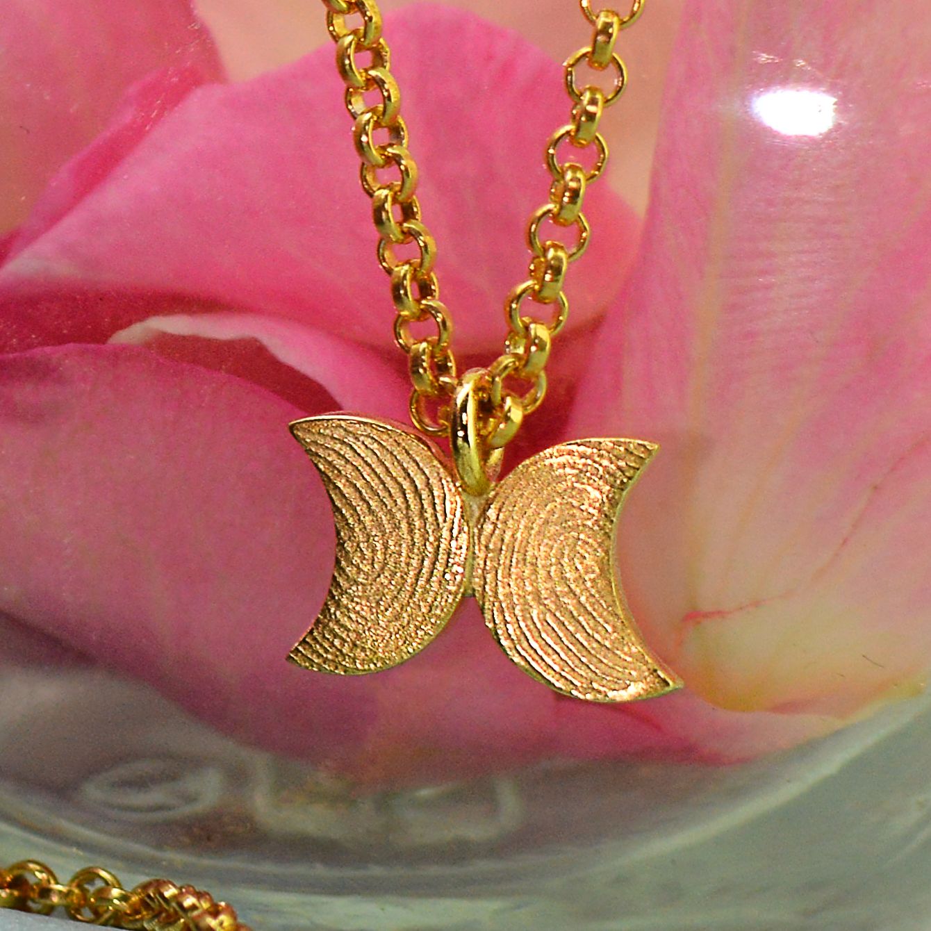 Family Fingerprint Necklace for Mum in solid 18ct gold | Moon Necklace | Displayed on an 18ct gold belcher or rolo chain | Custom engraving on reverse | Personalised Necklace | Sophia Alexander Fingerprint Jewellery | Handmade in Suffolk UK