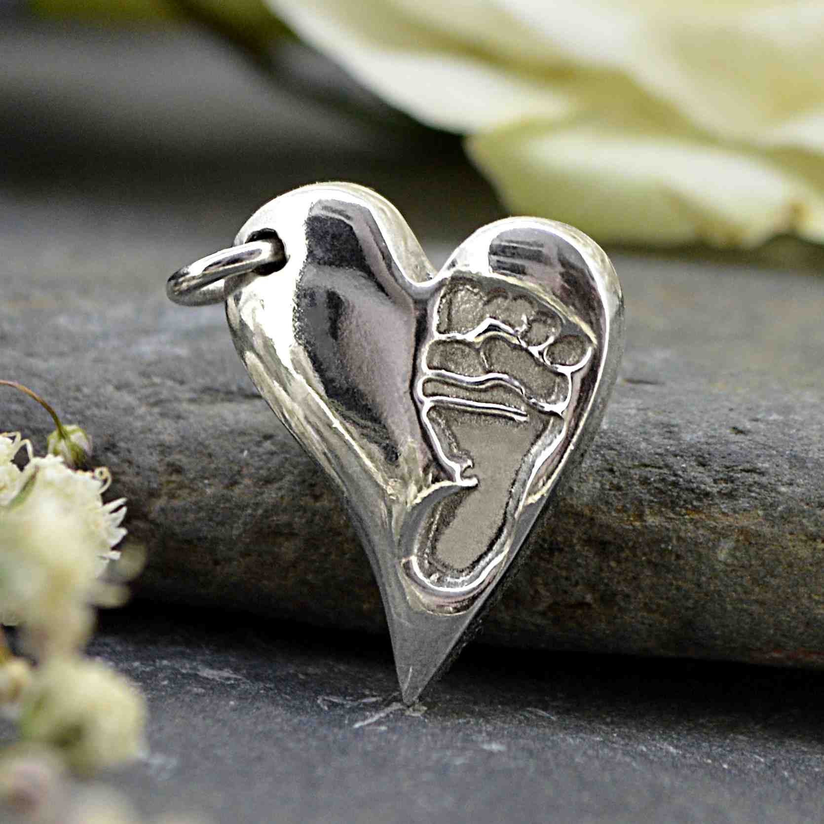 CONTEMPORARY HEART FOOTPRINT CHARM