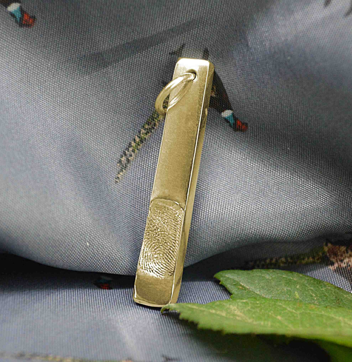 Solid Gold Bar Pendant with real Fingerprint | Engraved with the word Daddy | Personalised Necklace | Sophia Alexander Fingerprint Jewellery | Handmade in Suffolk UK