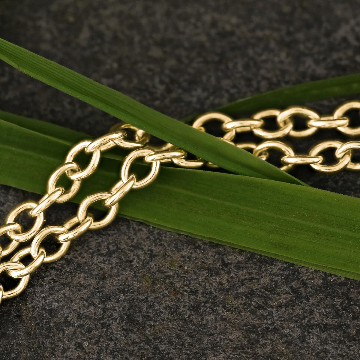 GOLD TRACE CHAIN WITH FINGERPRINT HEART NECKLACE