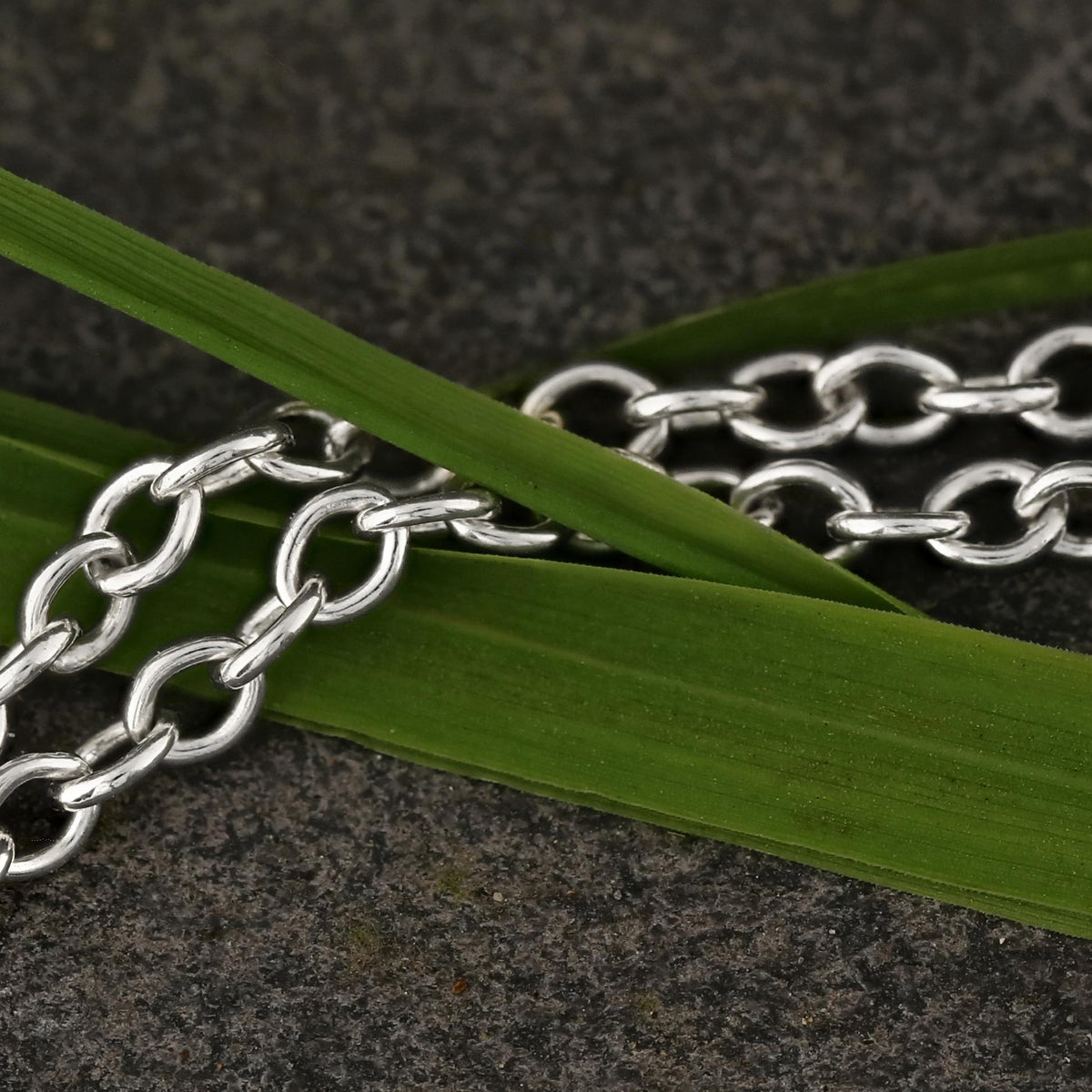 SILVER TRACE CHAIN WITH FINGERPRINT HEART NECKLACE